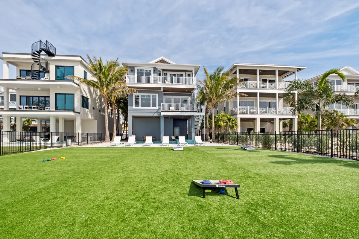 Beachfront Paradise #107