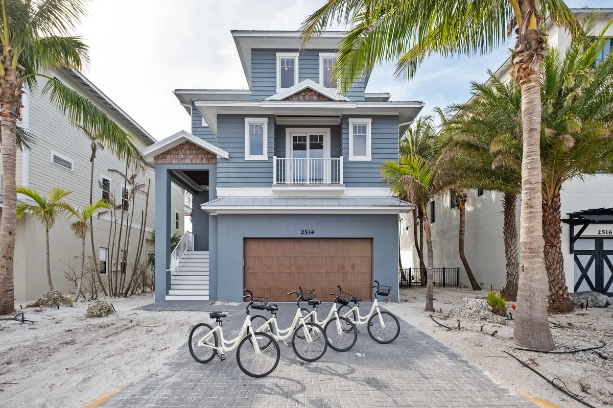 Beachfront Paradise #115