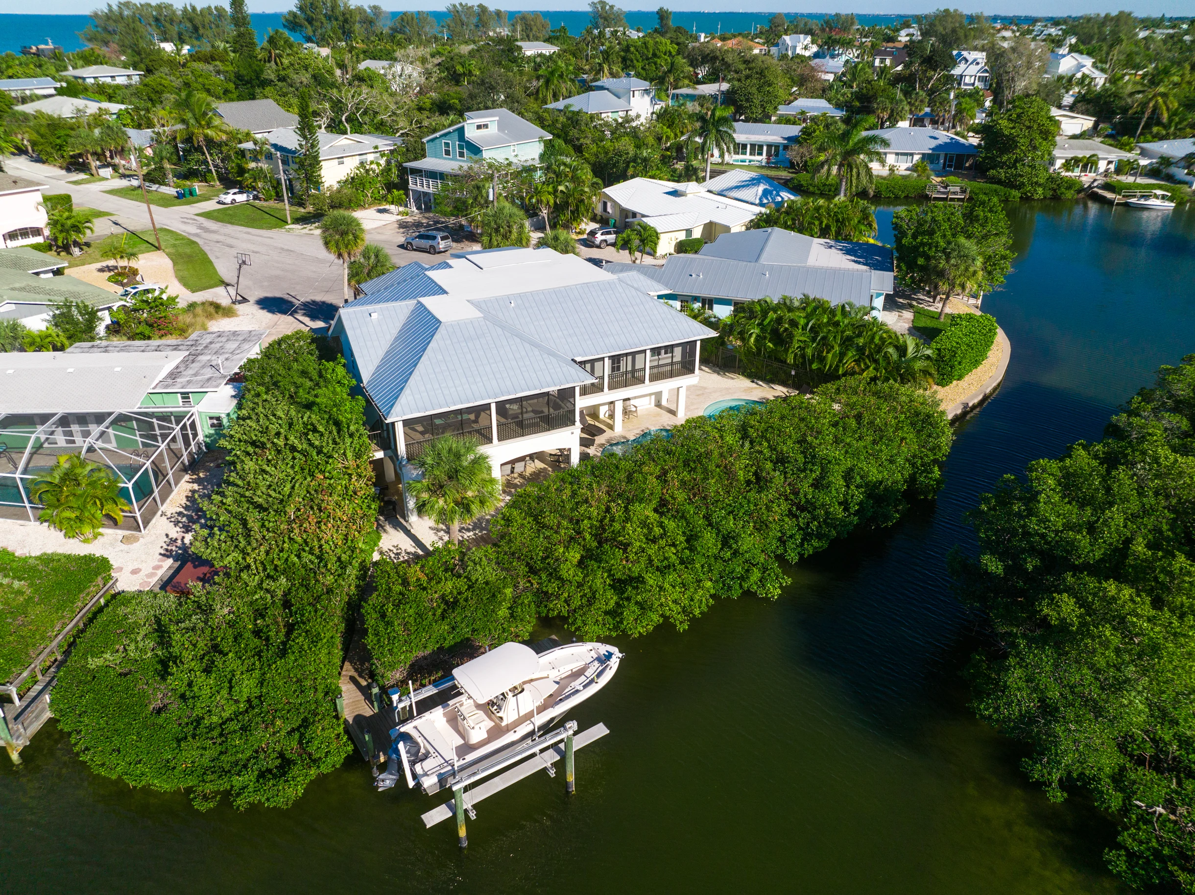 Pelican's Nest #68