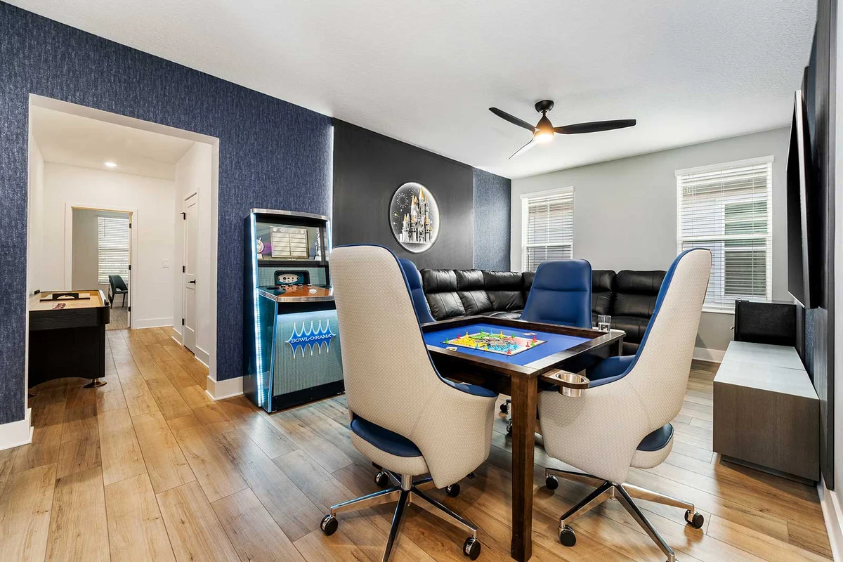 VOR4536TD: 7 Bed, Superhero City, Toy Box, Gaming Nook #75