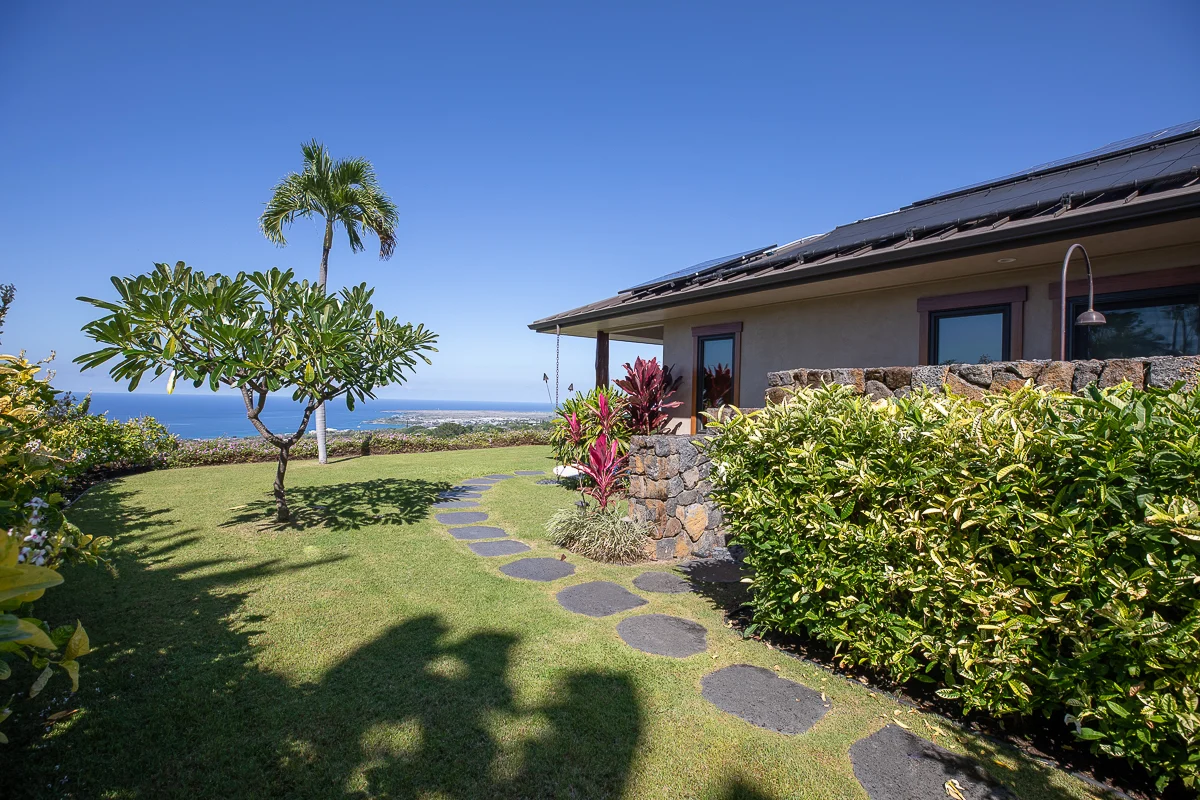 Hale La'i #37