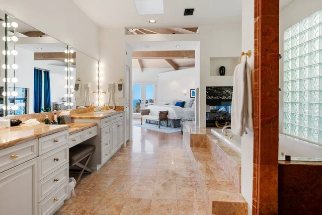 Sunset Villa I #95