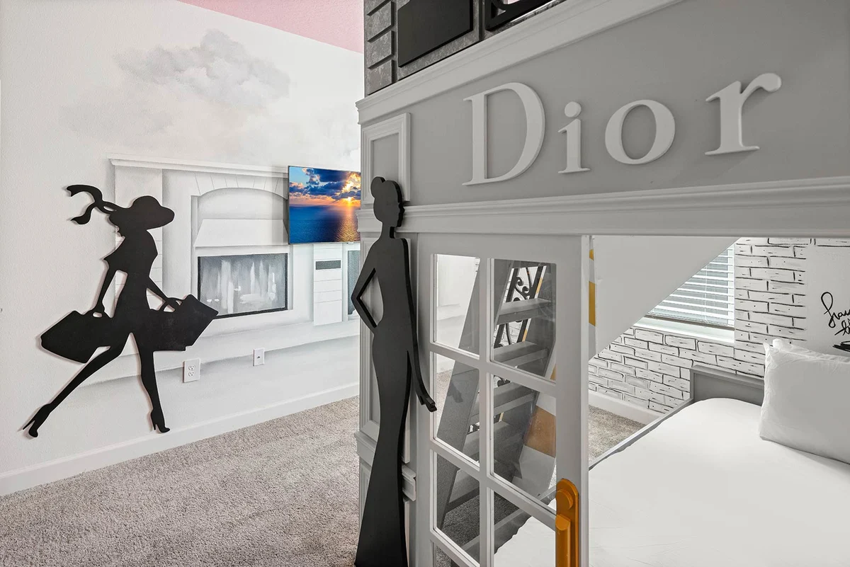 HI320SD: 8 bed, Fashion, Nasa, Gameroom #69