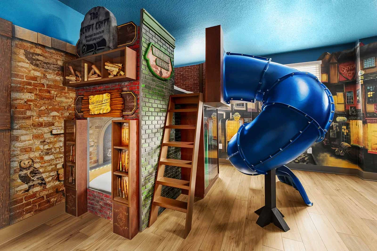 VOR5451CD: 9 Bed, Wizarding Wonderland, Gamer's Paradise, Theater #82