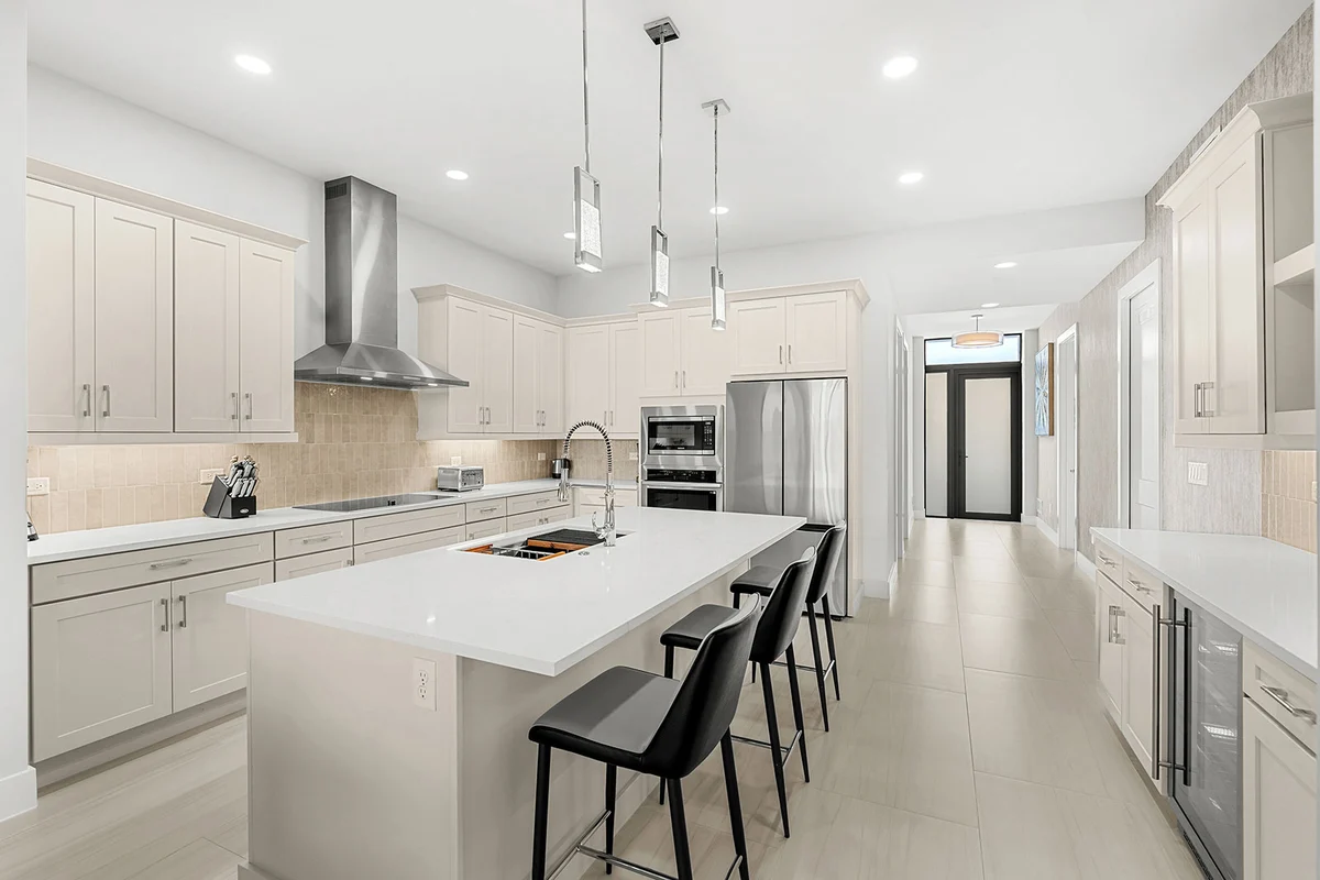 HI3031HL204: 3 bed, ocean breeze #48