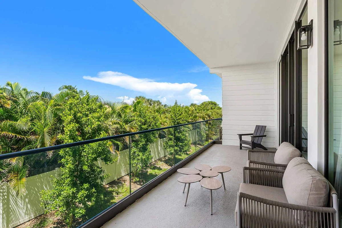 HI3031HL204: 3 bed, ocean breeze #69