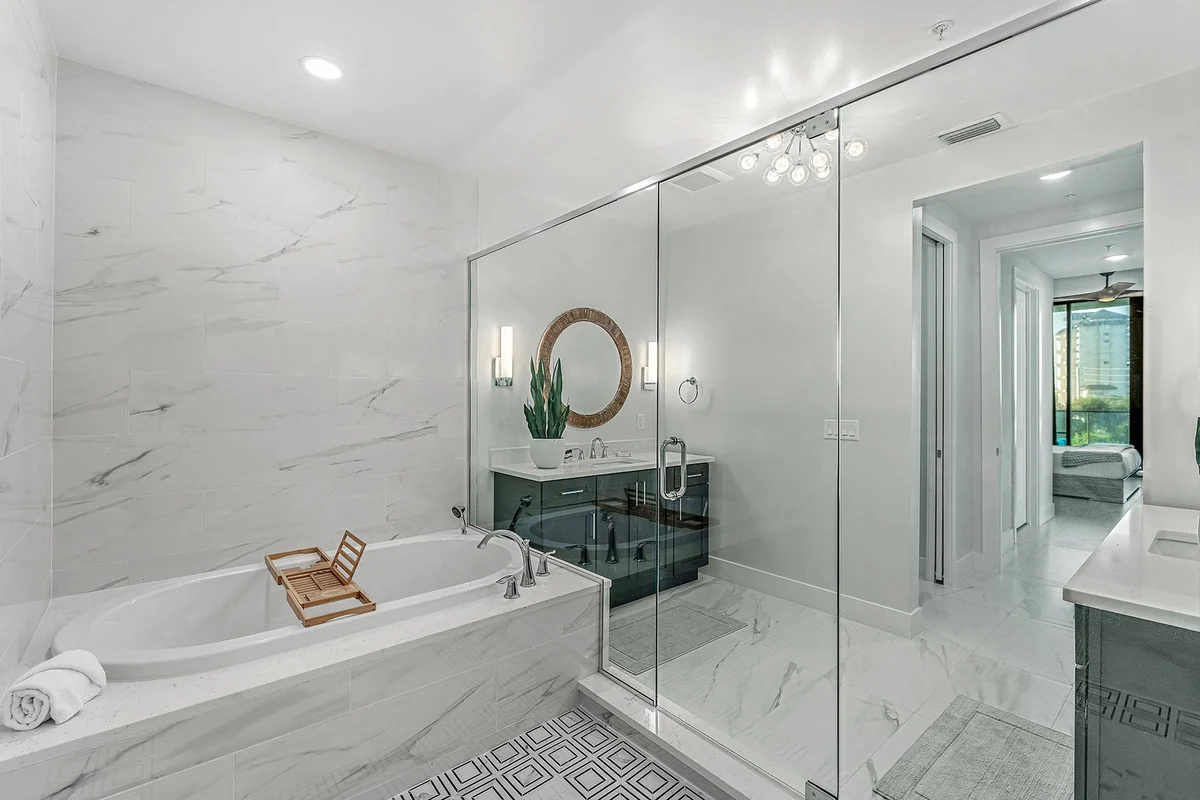 HI3031HL308: 3 bed, ocean breeze #95
