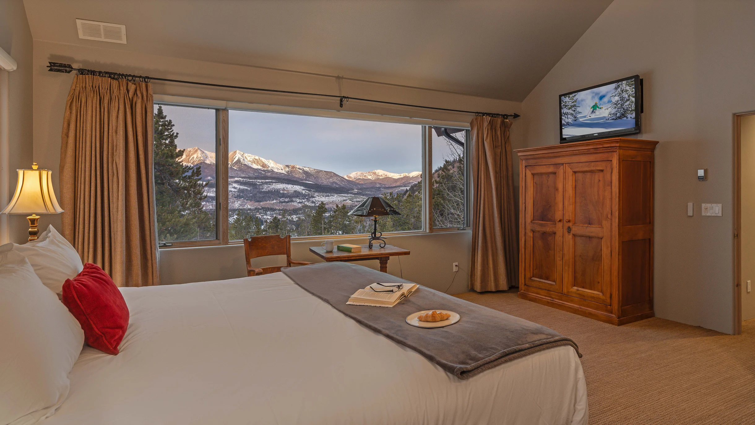 Alpenglow Peaks Lodge #62