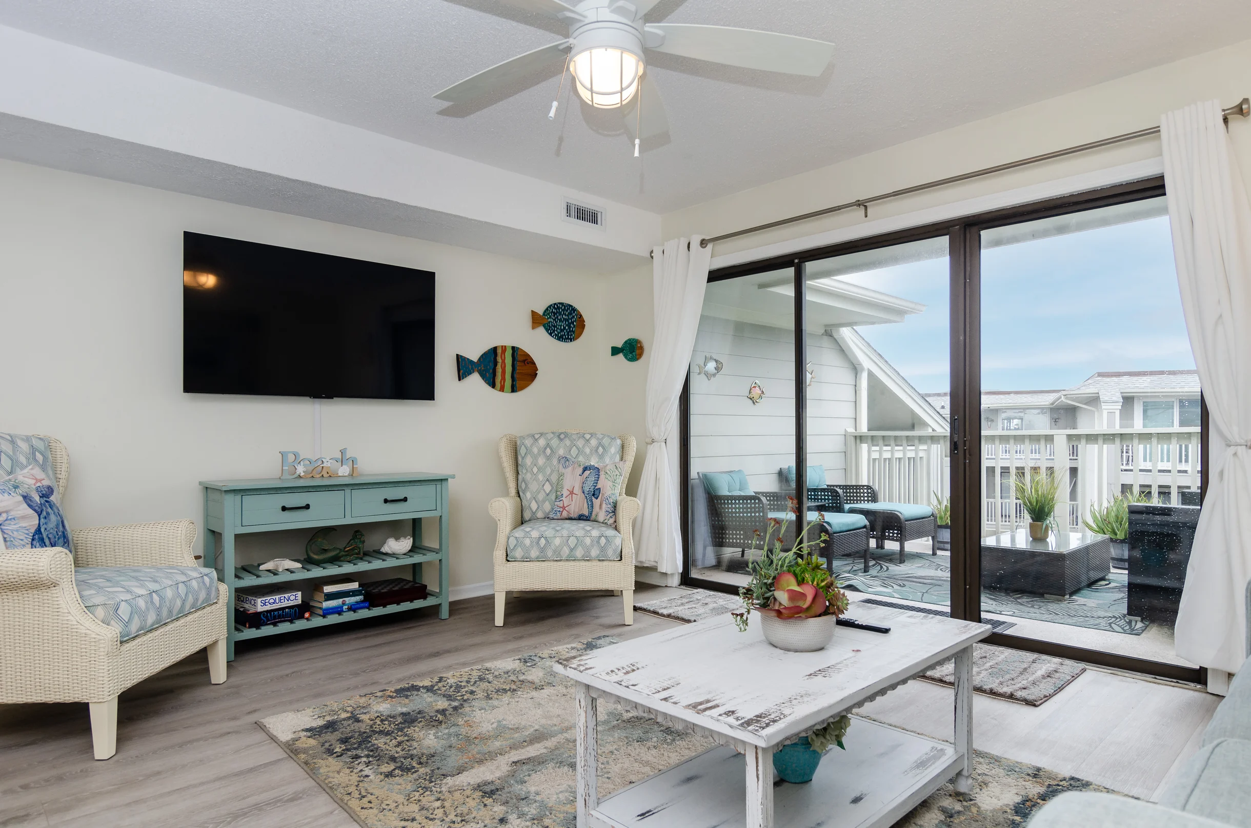 Condo in Carolina Beach property photo 2