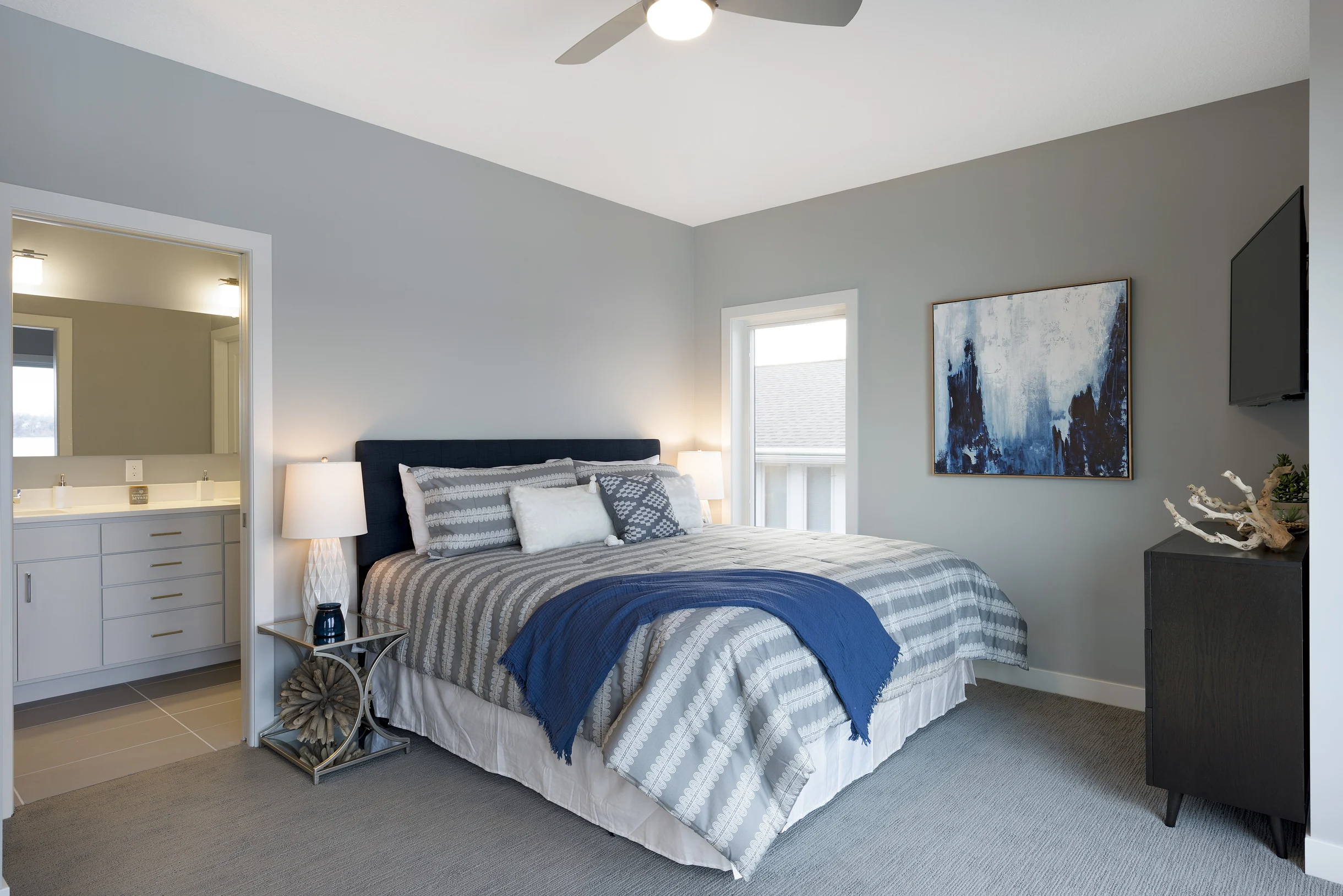 Lakefront Luxury #54