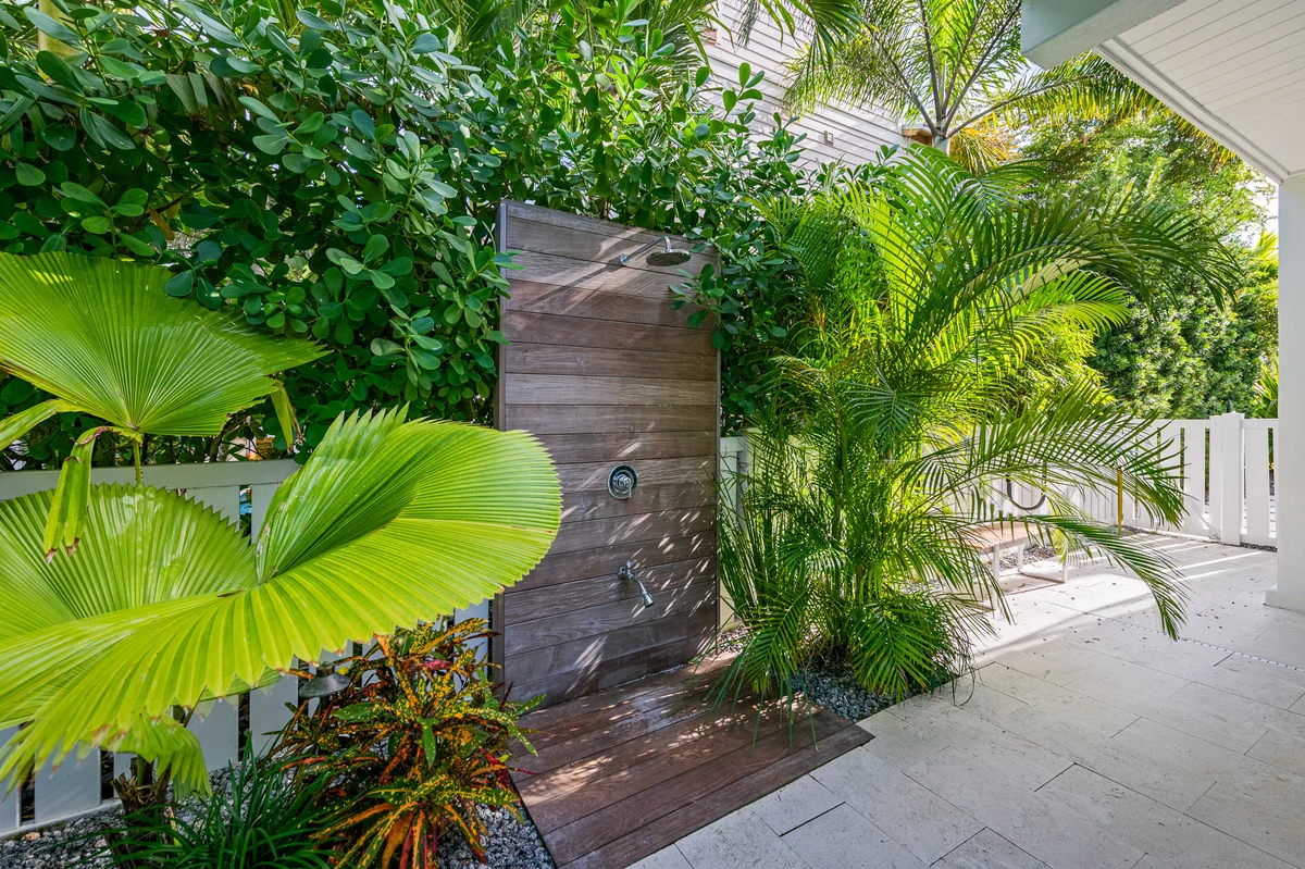 Coconut Palm Paradise #134