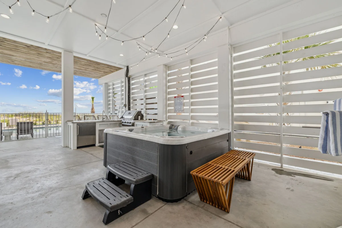 Tides Beach House #113