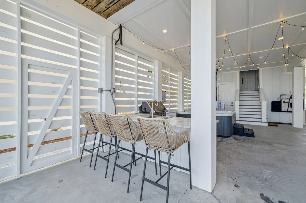 Tides Beach House #100