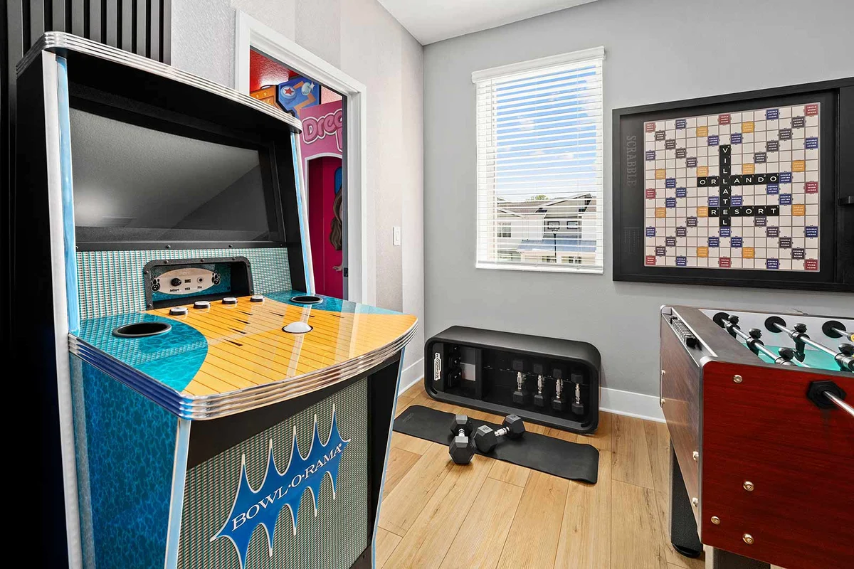 VOR5503AA: 9 Bed, Candy, Toy Box, Theater #54
