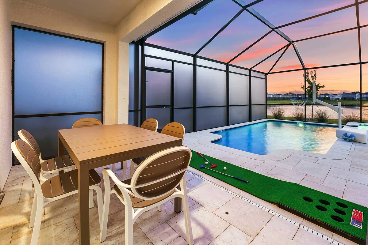 VOR4759HW: 6 Bed, Marine Magic, Gaming Loft #97