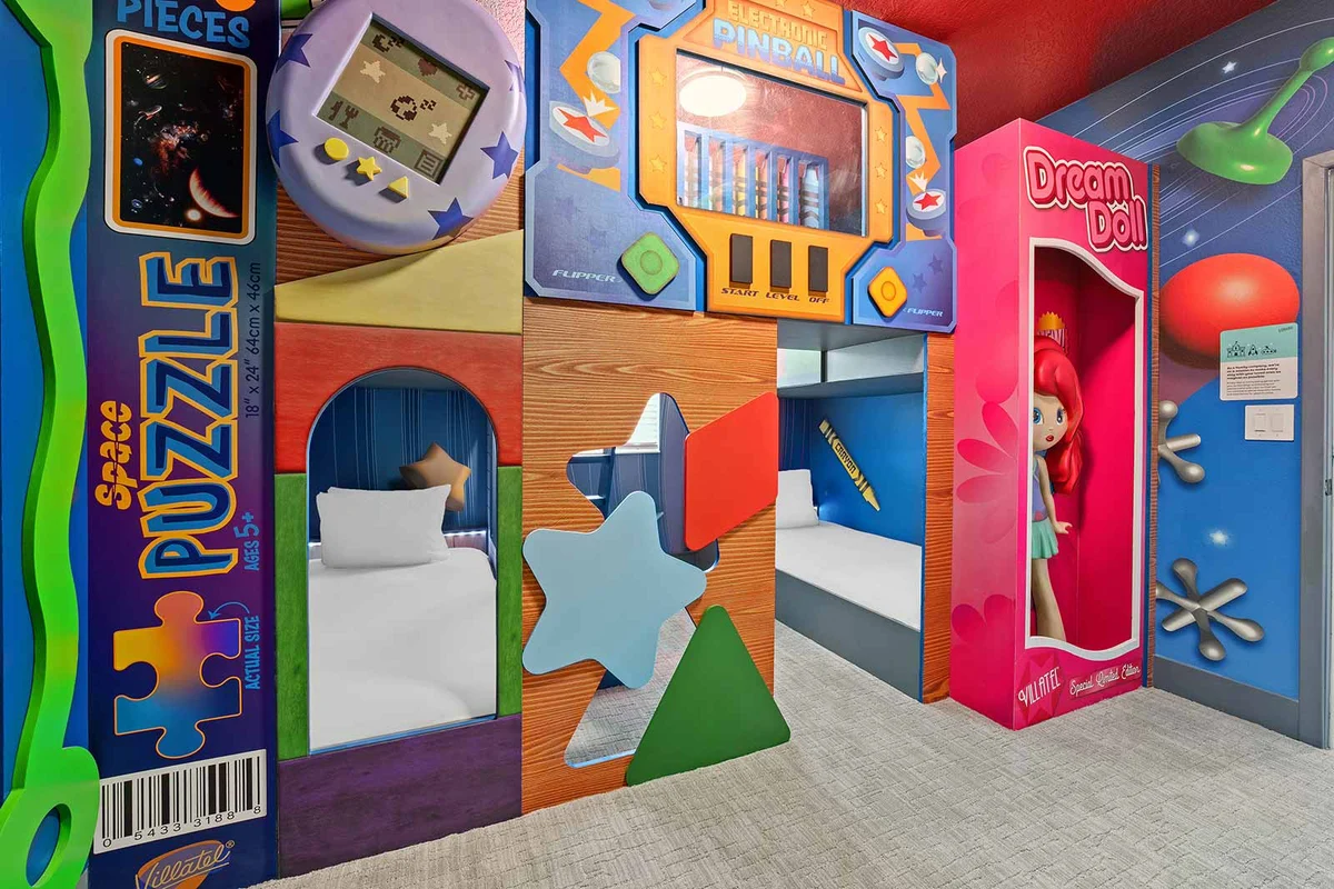 VOR5587AA:  9 Bed, Wizarding Wonderland, Toy Box, Theater #67