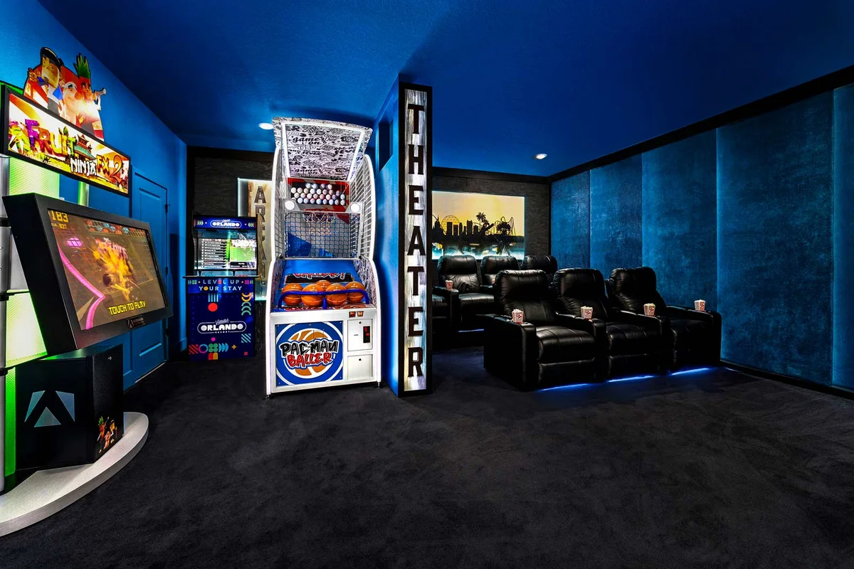 VOR5551AA: 9 Bed, Starship, Imagination Lab, Theater #75