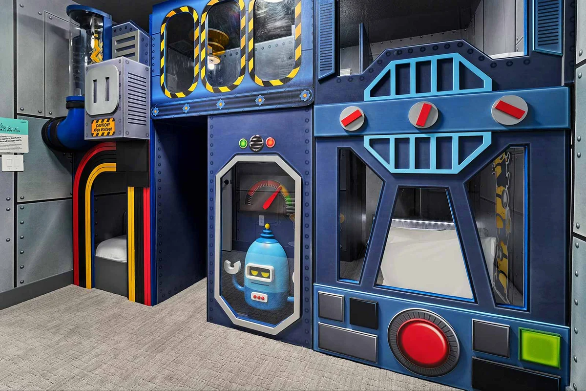 VOR5551AA: 9 Bed, Starship, Imagination Lab, Theater #76
