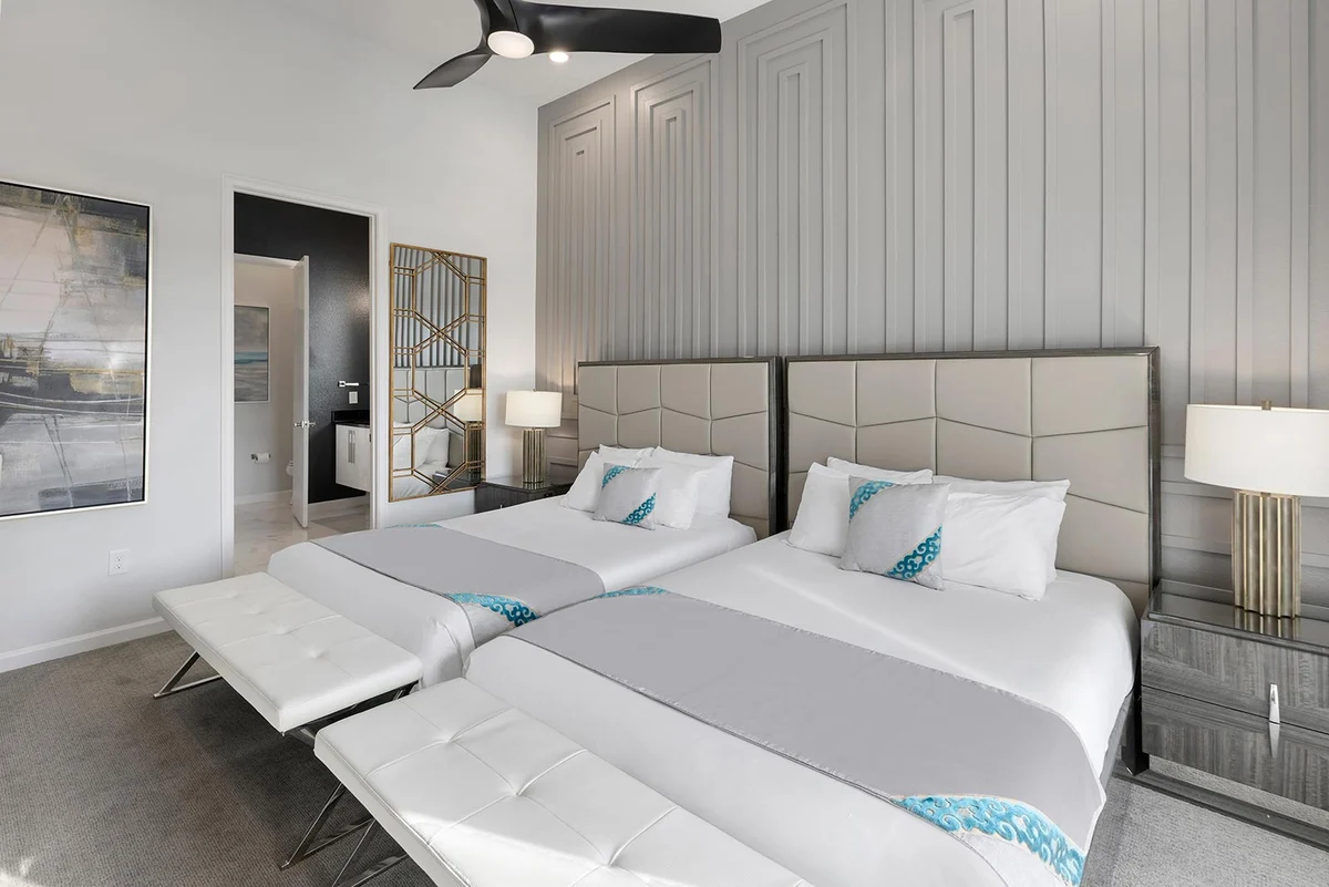 1676OB - 11 Bed - Stunning Speakeasy - ST034 #57