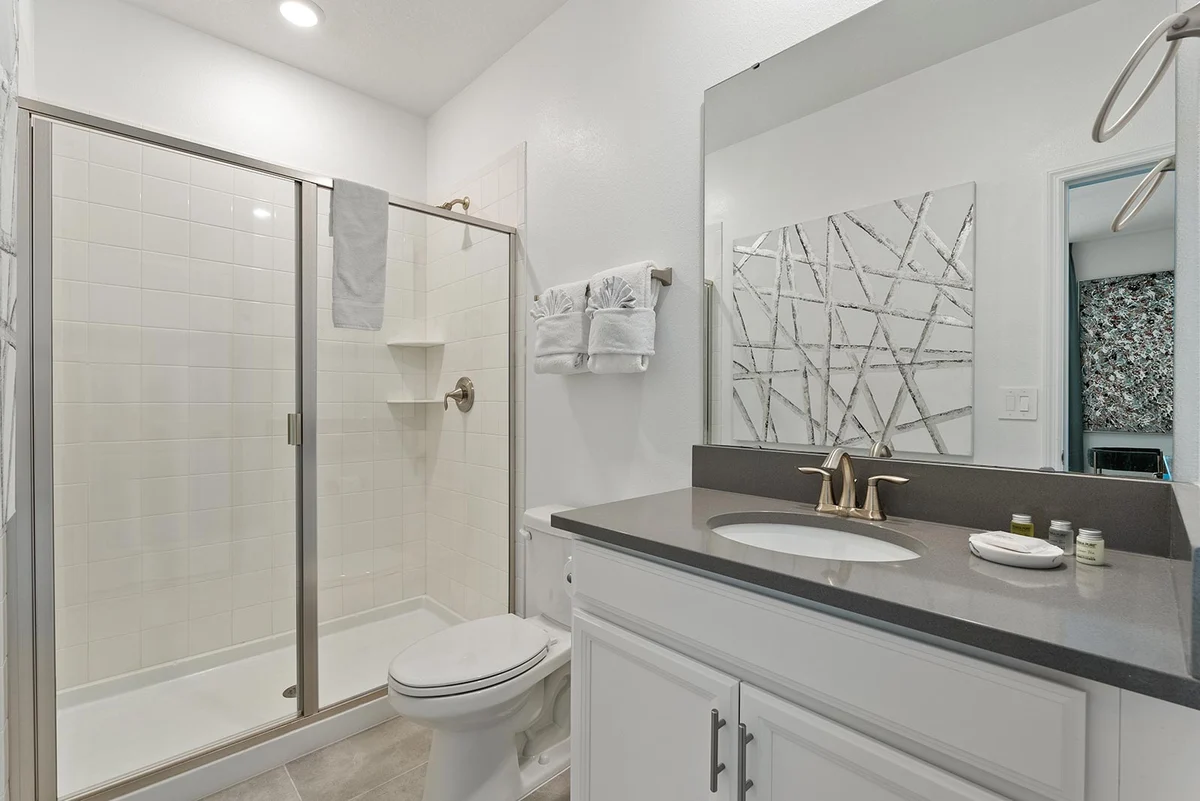 HI325SD: 6 bed, Pirate, Karaoke #72
