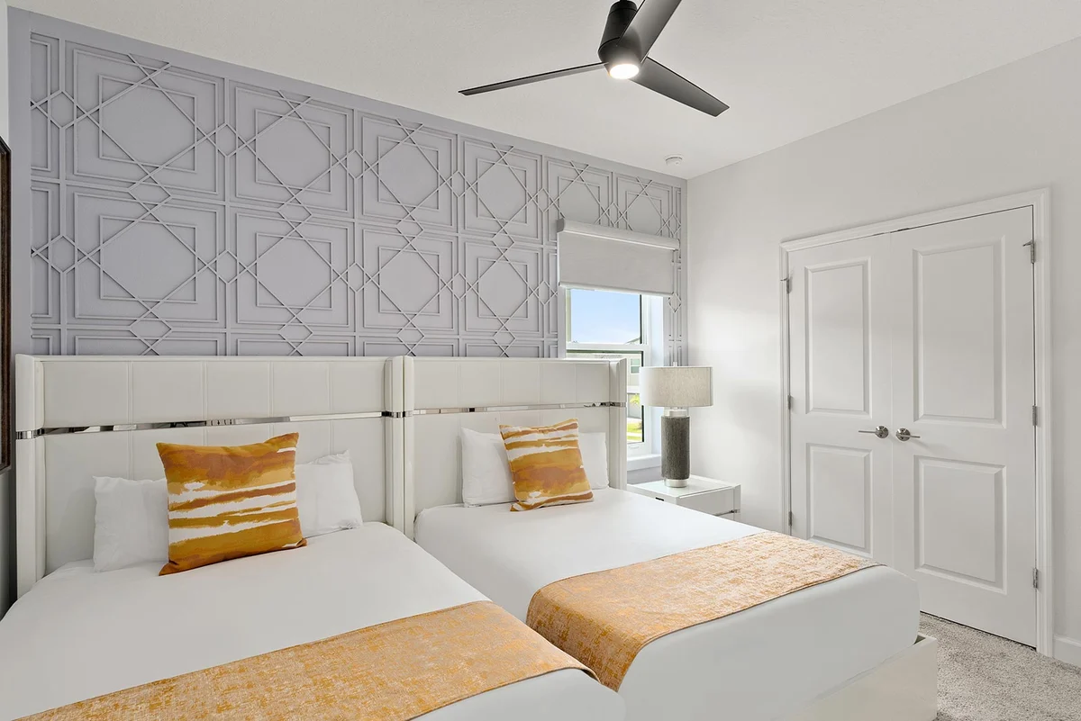 HI325SD: 6 bed, Pirate, Karaoke #97