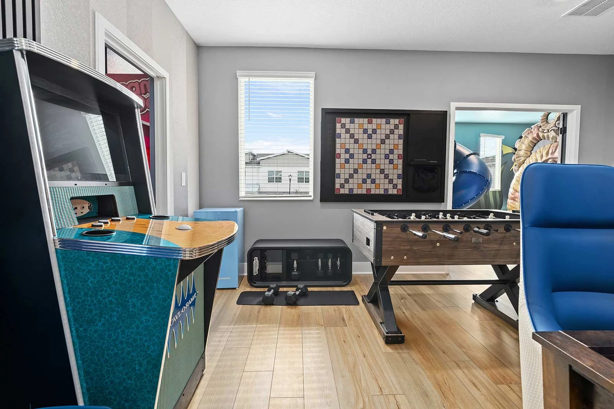 VOR5515AA: 9 Bed, Marine Magic, Toy Box, Theater #51