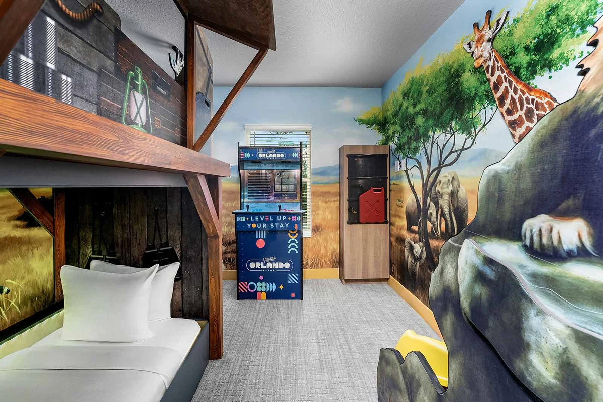 VOR4718HW: 4 Bed, Safari, Pool #86