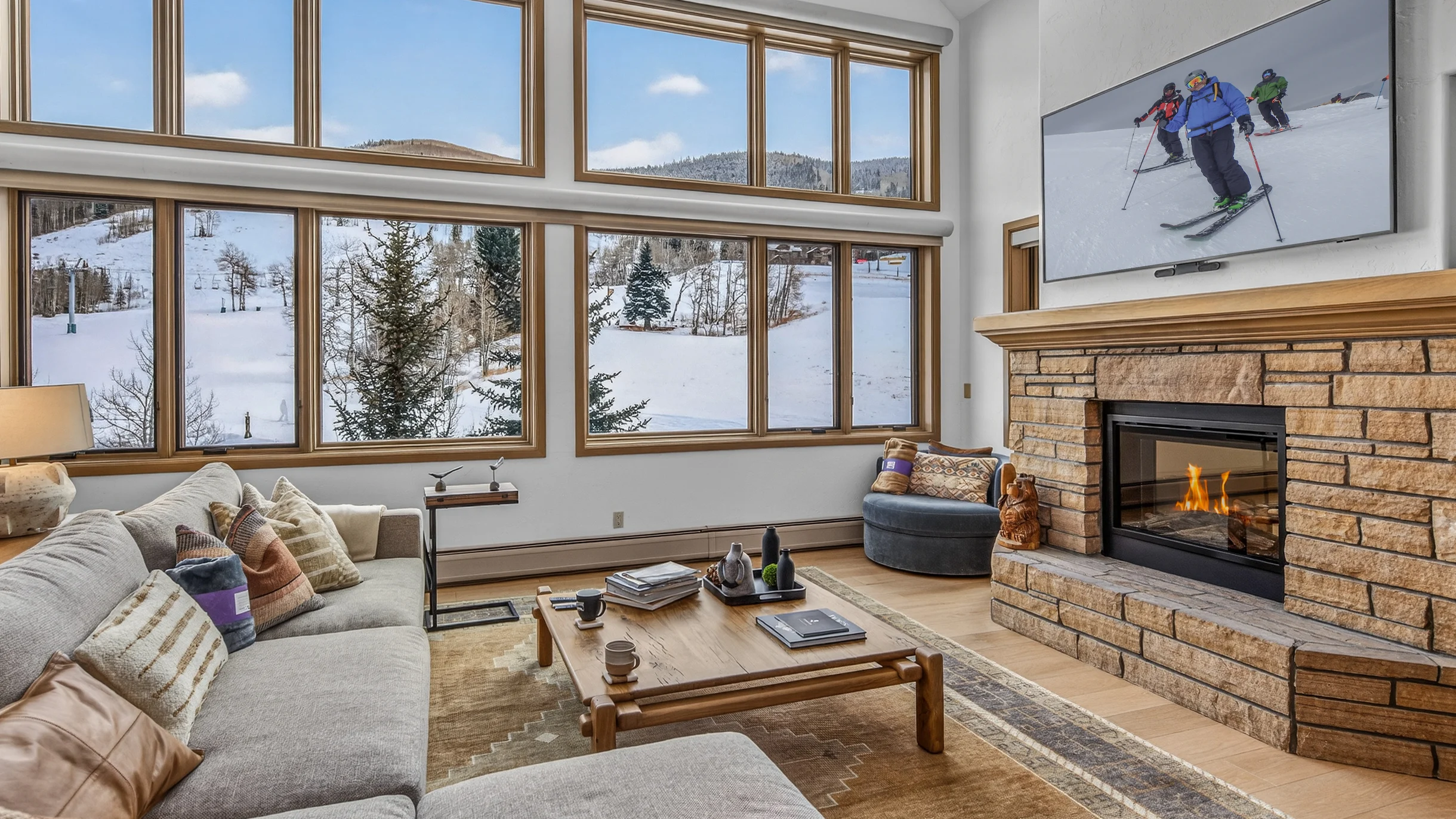 Townhome in Beaver Creek property photo 2