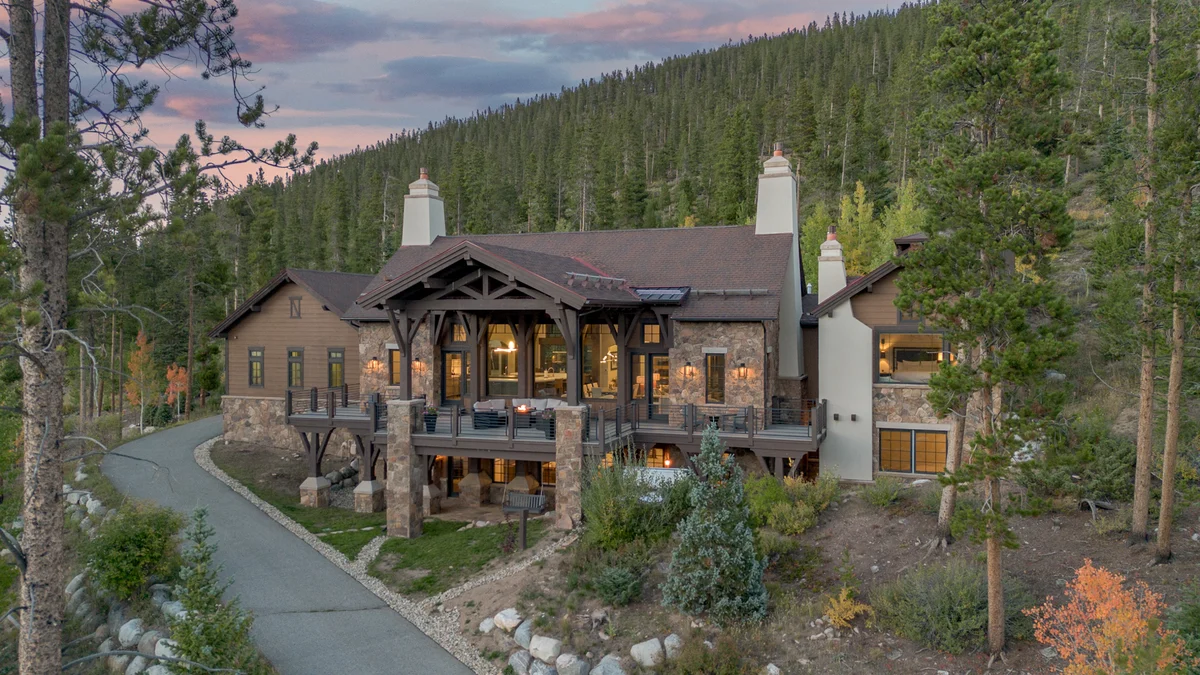 Switchback Lodge #54