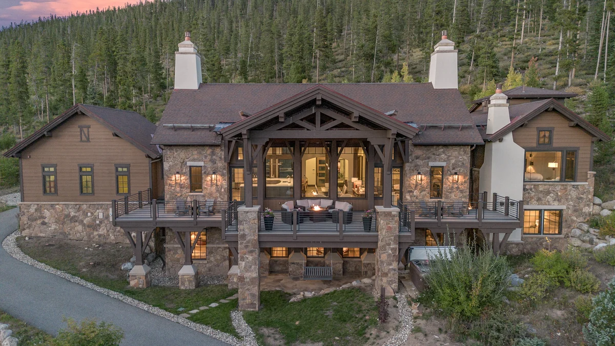 Switchback Lodge #68