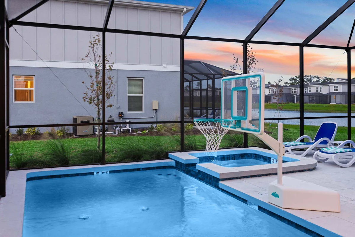 VOR5267AA: 6 Bed, Toy Box, Gaming Loft #104