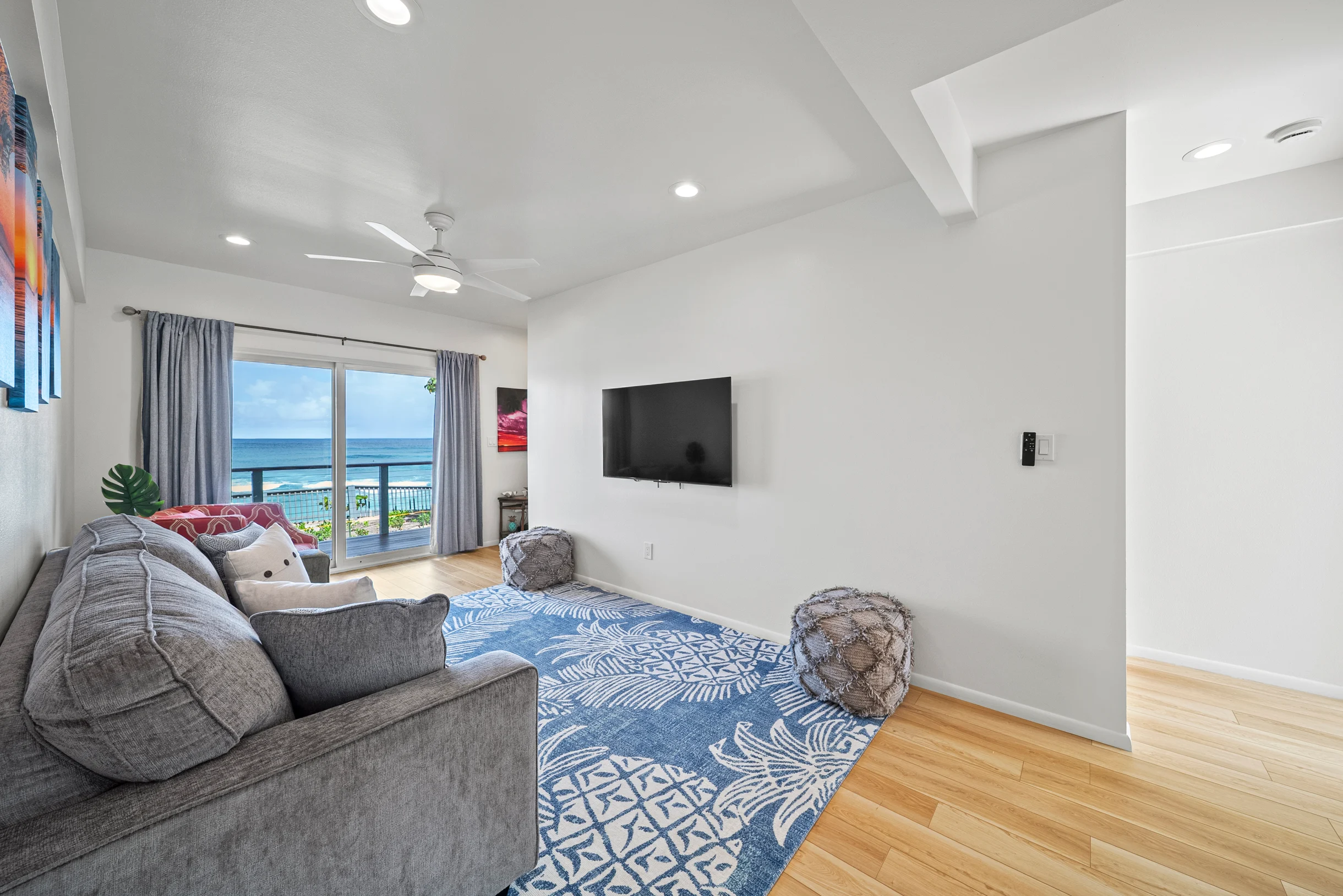 Surfer's Paradise #76