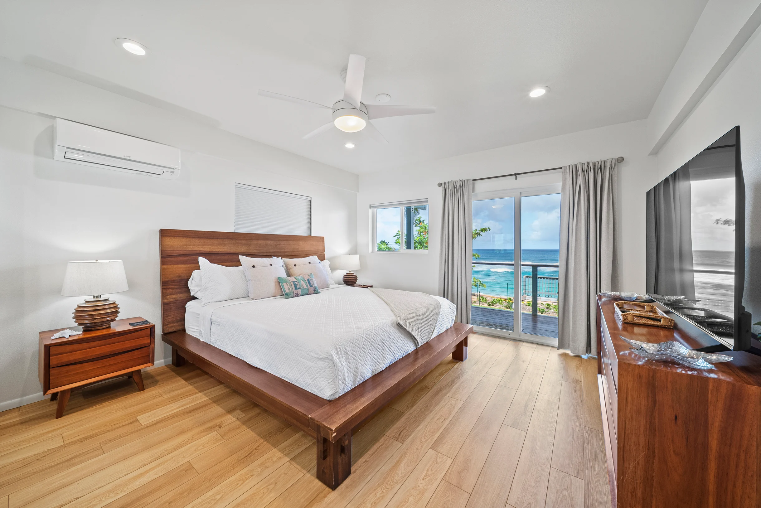 Surfer's Paradise #52