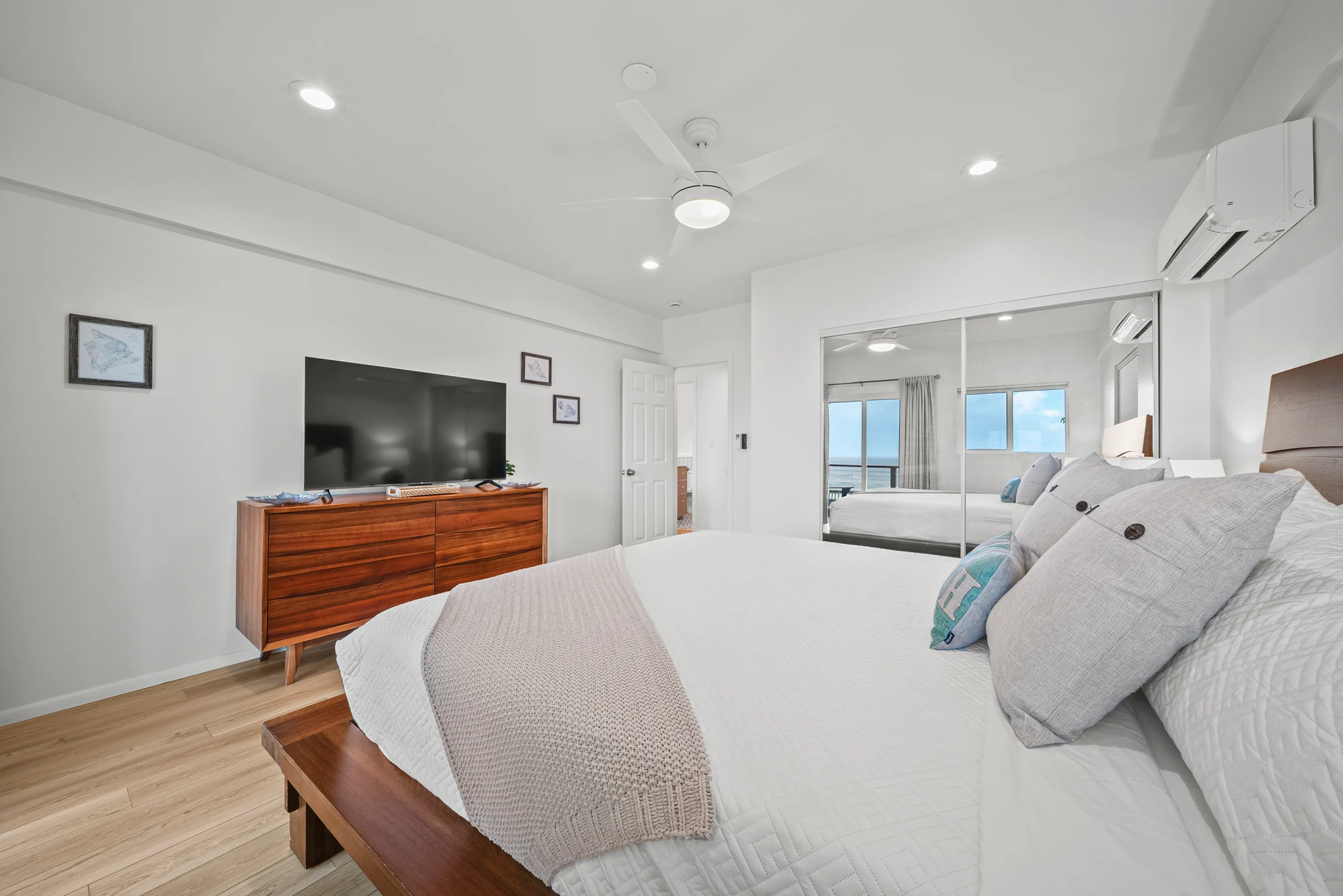 Surfer's Paradise #51