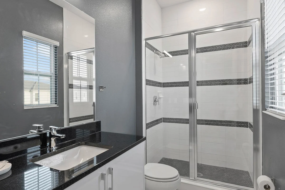 1689OB - 12 Bed - Lollipop Lane - ST095 #60