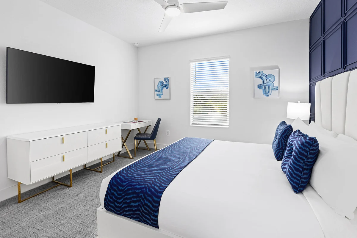 VOR4874HW: 4 Bed, Robot Warriors, Pool #81
