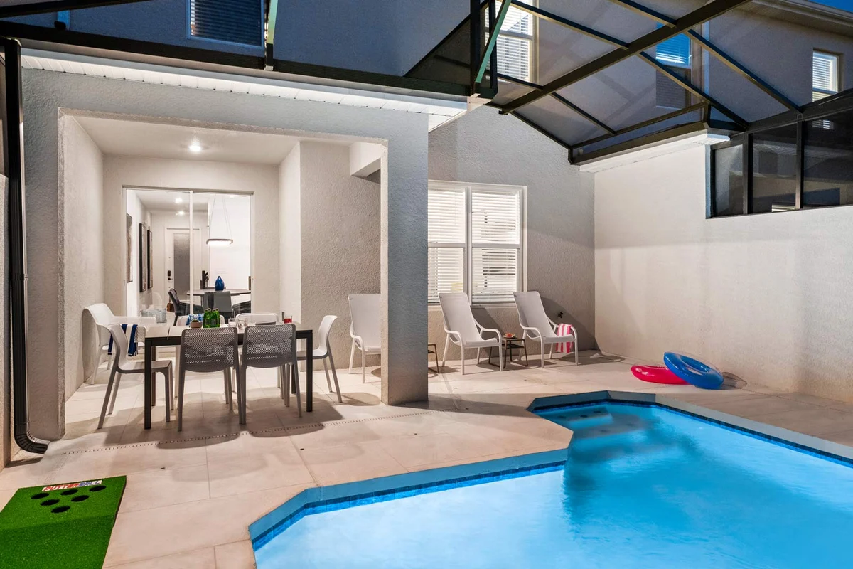 VOR4730HW: 4 Bed, Safari, Pool #96
