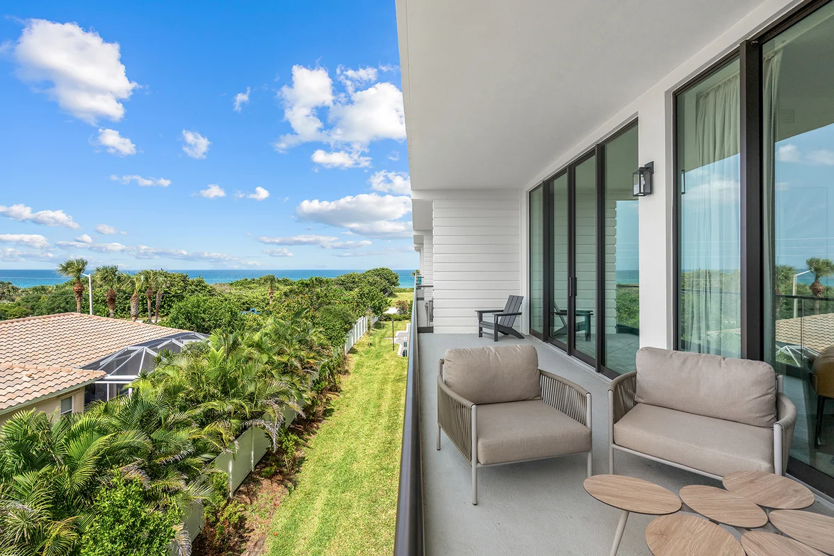 HI3031HL305: 3 bed, seascape #72