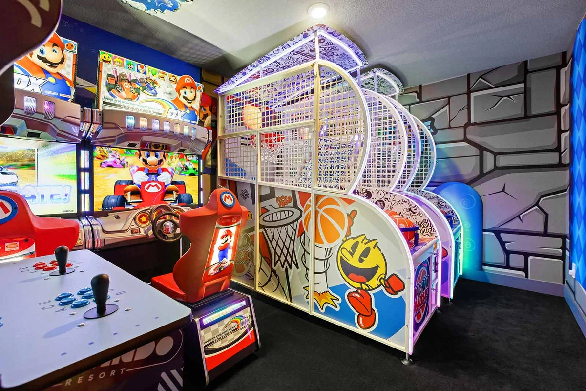 VOR5445CD: 6 Bed, Imagination Lab, Theater #75