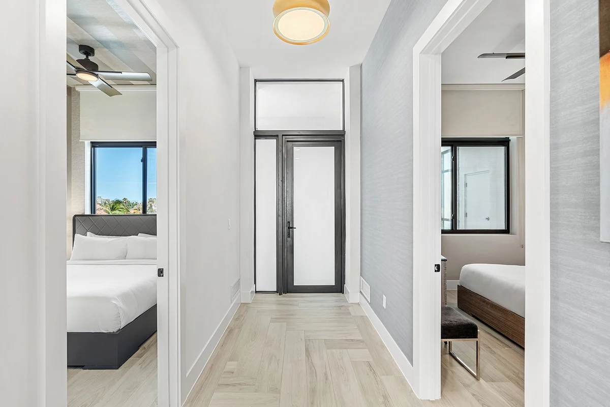HI3031HL405: 3 bed, seascape #52