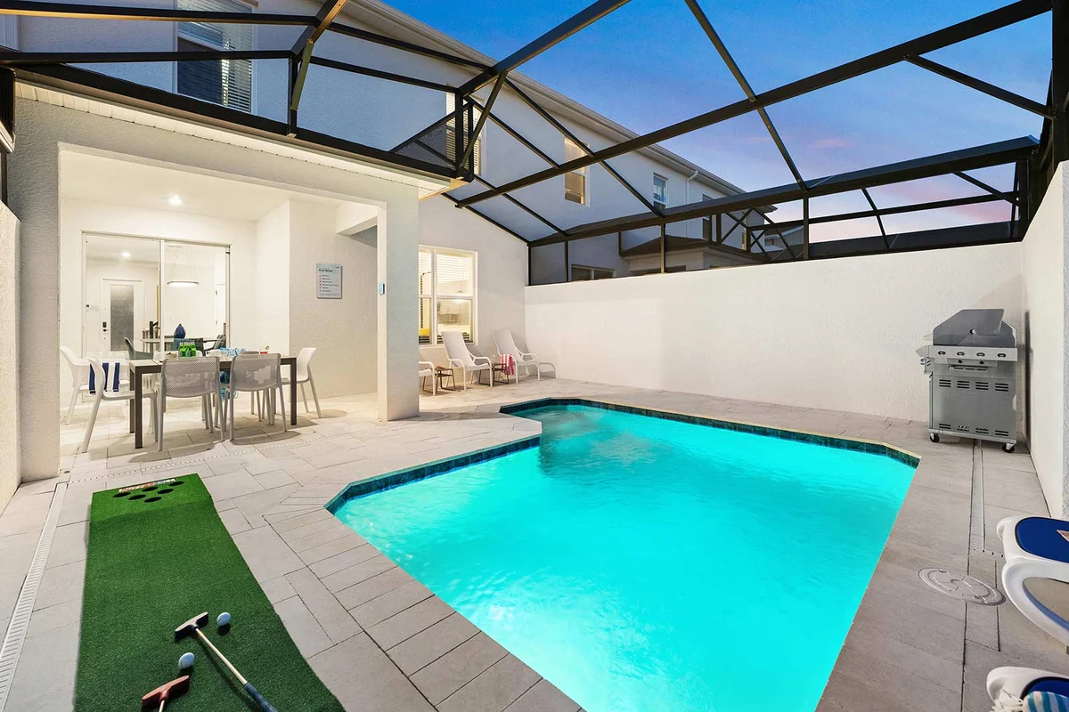 VOR5451AA: 4 Bed, Pirate Island, Pool #62