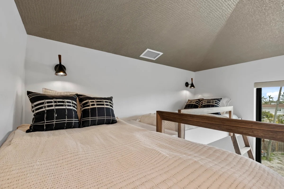 Periwinkle Place #122