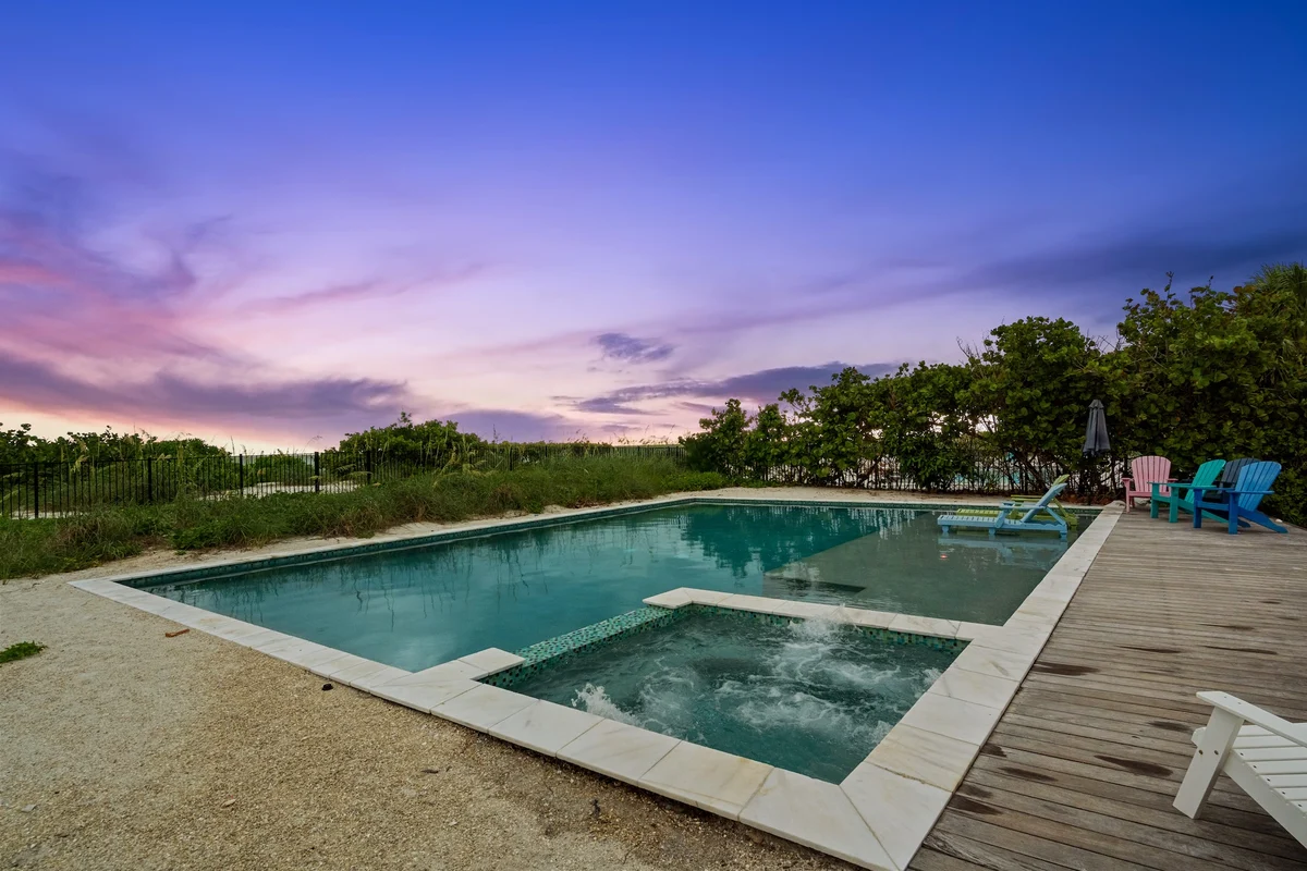 Beachfront Bungalow #85