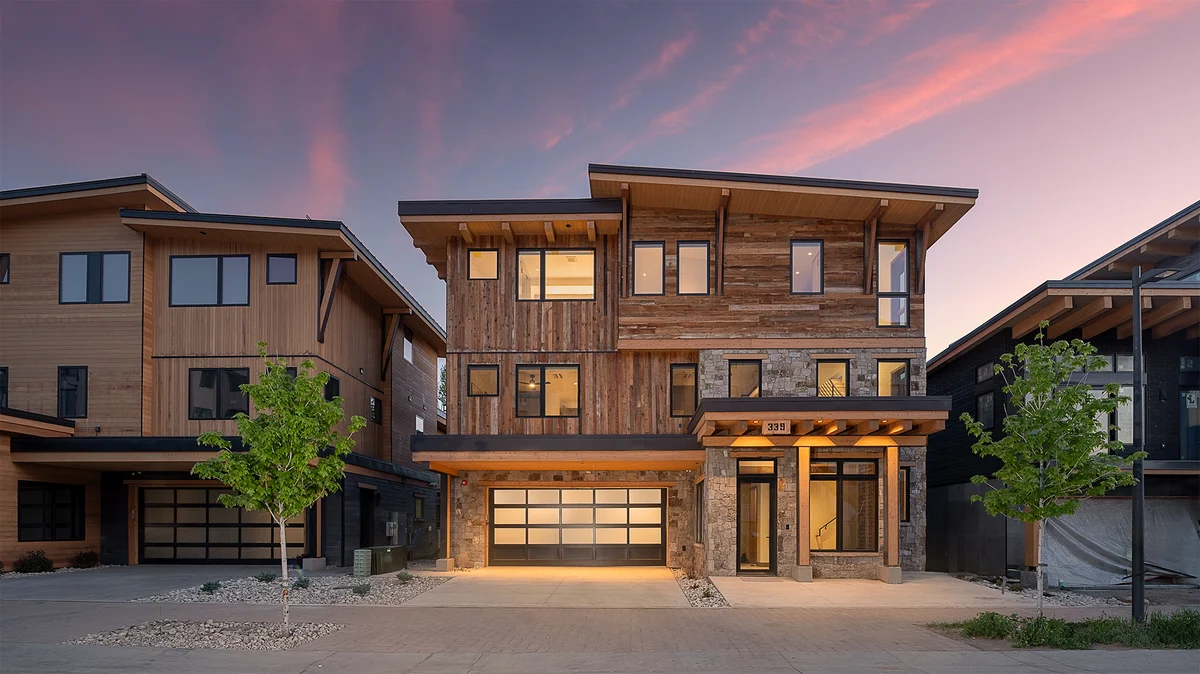 Riverlight Lodge #32