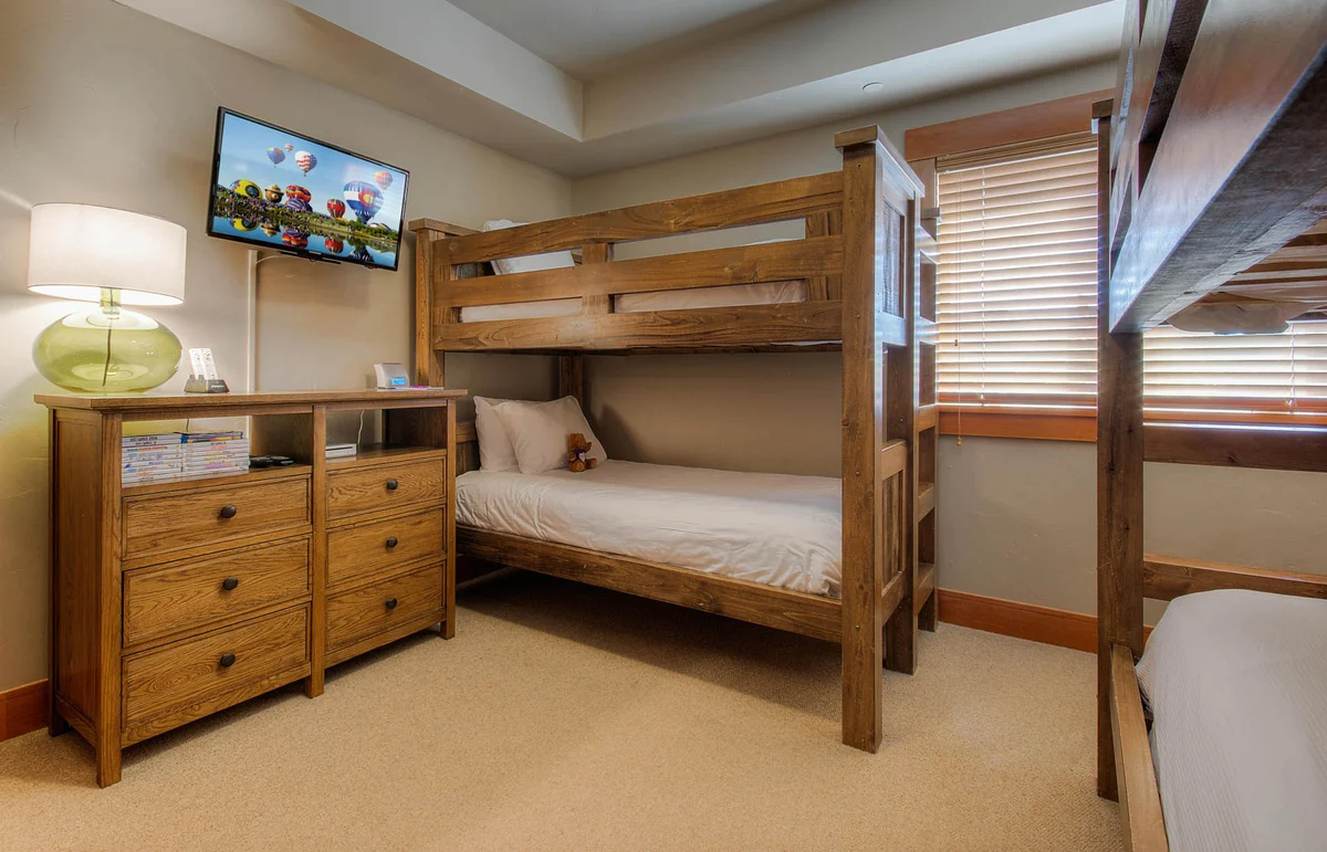Sunshine Peak Chalet #31
