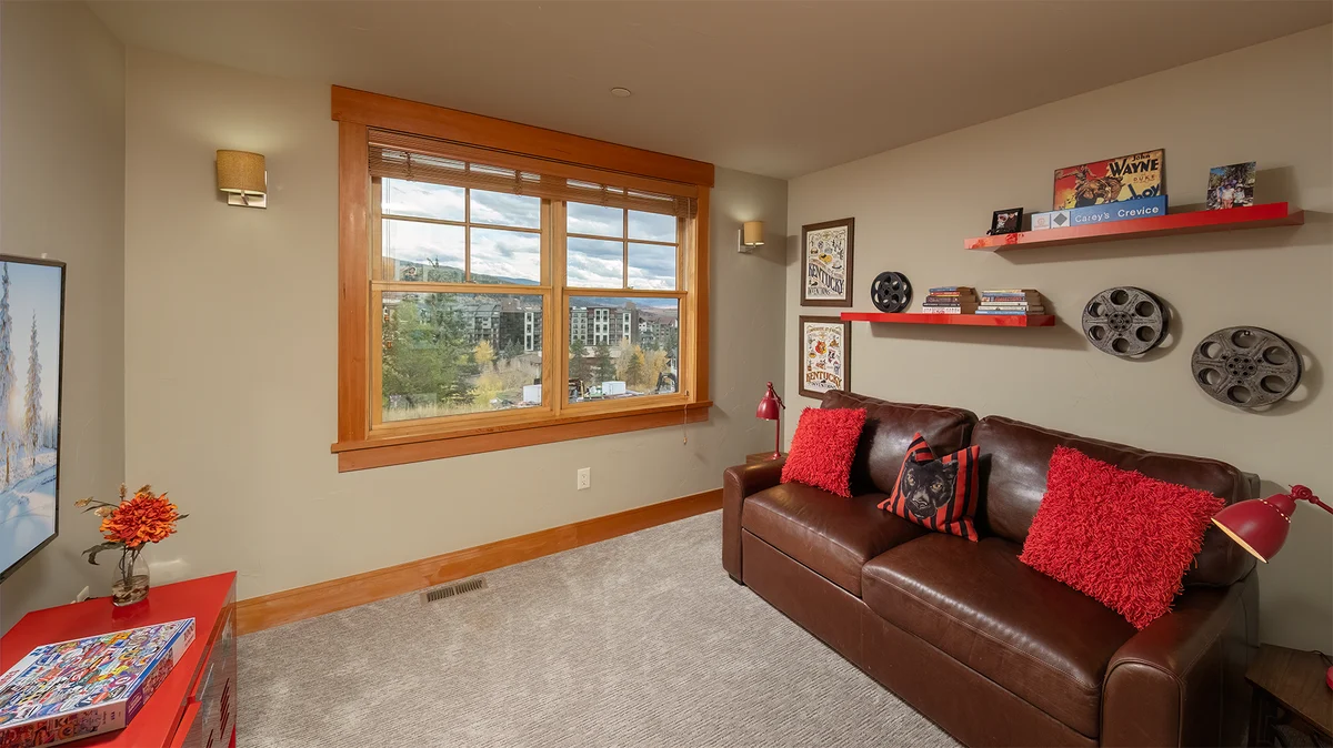 Sunshine Peak Chalet #32