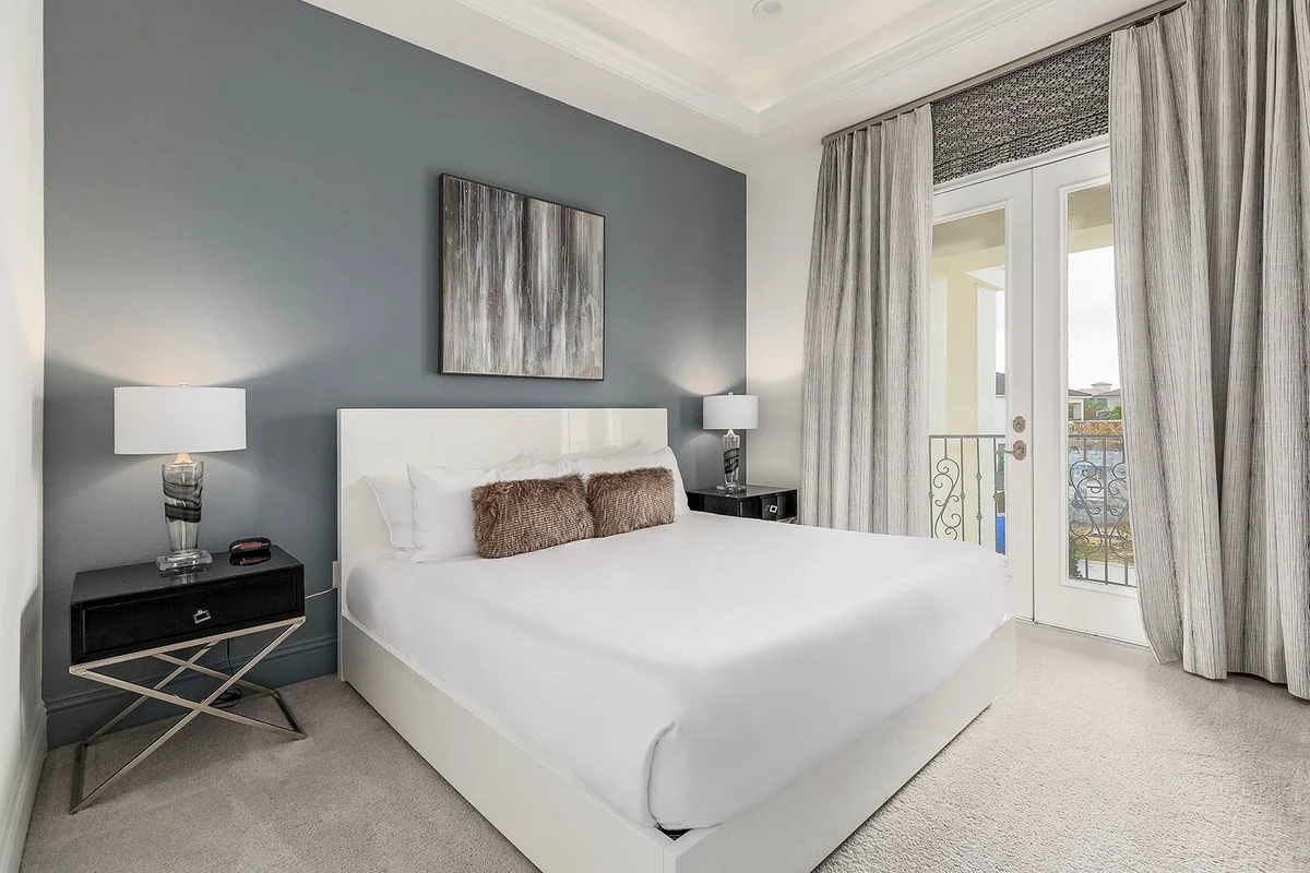 500ML - 10 Bed - Michael's Manor - W001 #87