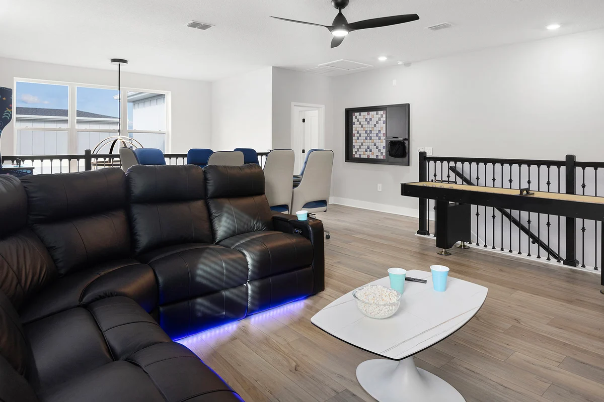 VOR4775HW: 6 Bed, Marine Magic, Gaming Loft #116