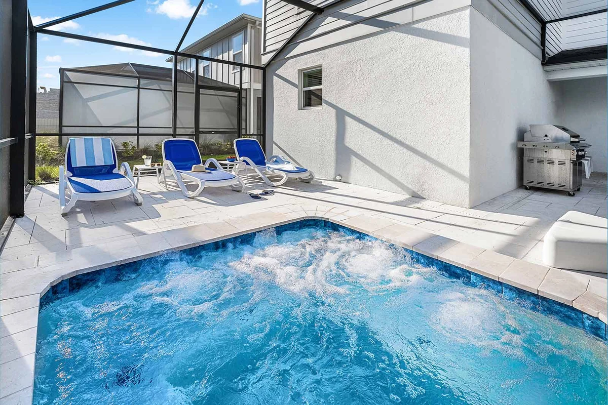 VOR4775HW: 6 Bed, Marine Magic, Gaming Loft #113