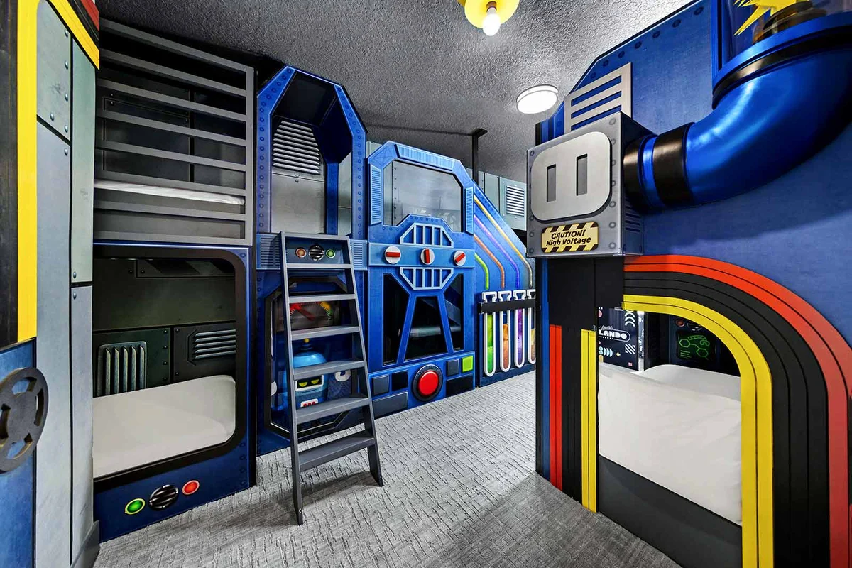 VOR5486AA: 4 Bed, Imagination Lab, Pool #76